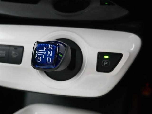 プリウス Ａ　４ＷＤ　フルセグ　メモリーナビ　ＤＶＤ再生　バックカメラ　衝突被害軽減システム　ＥＴＣ　ＬＥＤヘッドランプ　ワンオーナー　フルエアロ（28枚目）