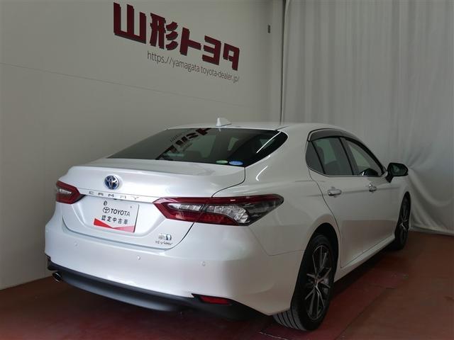 カムリ Ｇレザーパッケージ　４ＷＤ　フルセグ　メモリーナビ　ＤＶＤ再生　ミュージックプレイヤー接続可　バックカメラ　衝突被害軽減システム　ＥＴＣ　ＬＥＤヘッドランプ　ワンオーナー（4枚目）