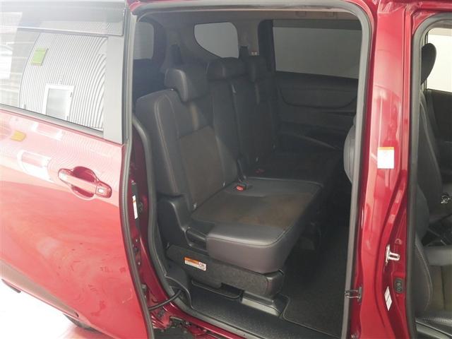 シエンタ ハイブリッドＧ　クエロ　フルセグ　メモリーナビ　ＤＶＤ再生　ミュージックプレイヤー接続可　バックカメラ　衝突被害軽減システム　ＥＴＣ　両側電動スライド　ＬＥＤヘッドランプ　ウオークスルー　乗車定員７人　３列シート（7枚目）