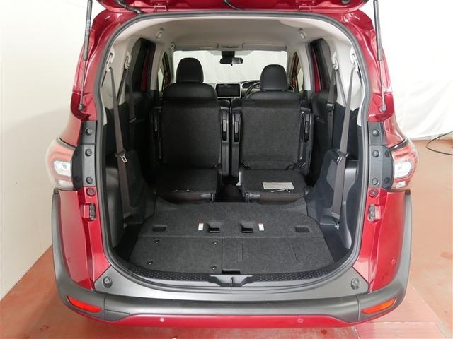 シエンタ ハイブリッドＧ　クエロ　フルセグ　メモリーナビ　ＤＶＤ再生　ミュージックプレイヤー接続可　バックカメラ　衝突被害軽減システム　ＥＴＣ　両側電動スライド　ＬＥＤヘッドランプ　ウオークスルー　乗車定員７人　３列シート（10枚目）