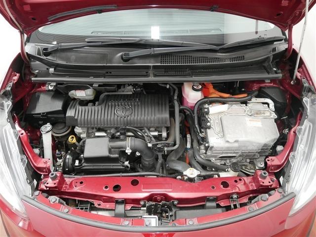 シエンタ ハイブリッドＧ　クエロ　フルセグ　メモリーナビ　ＤＶＤ再生　ミュージックプレイヤー接続可　バックカメラ　衝突被害軽減システム　ＥＴＣ　両側電動スライド　ＬＥＤヘッドランプ　ウオークスルー　乗車定員７人　３列シート（13枚目）