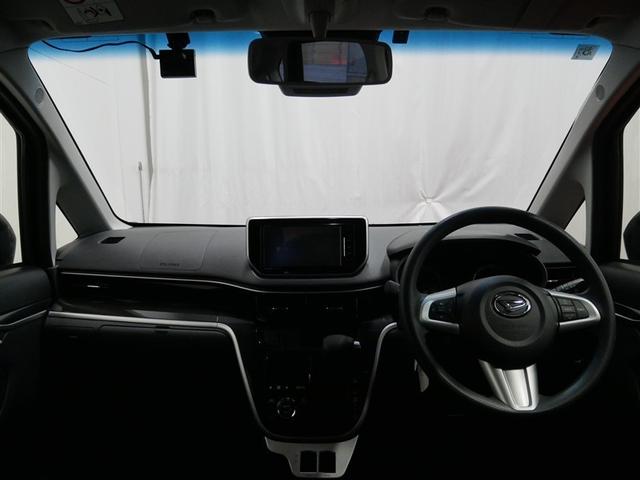 見通しのよいすっきりとした視界で、誰でも運転しやすいです。運転のしやすさは疲れにくさにも繋がりますよ♪