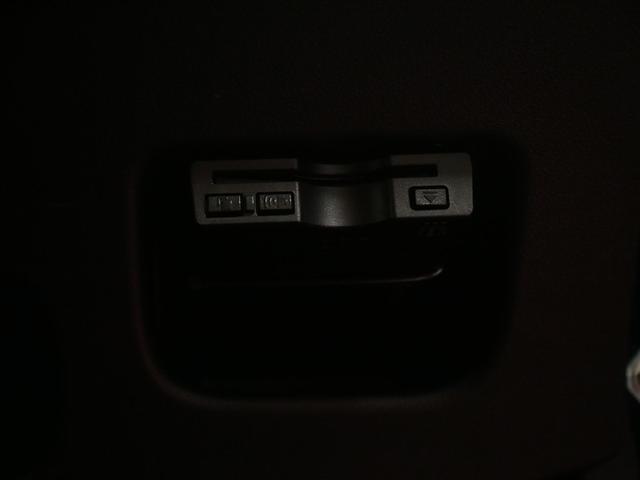 ＥＴＣ車載器付きです。高速道路の料金所もスムーズに通過できます。