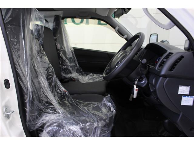 ハイエースバン ＤＸ　４ＷＤ　衝突被害軽減システム　ドラレコ　ディーゼル（16枚目）