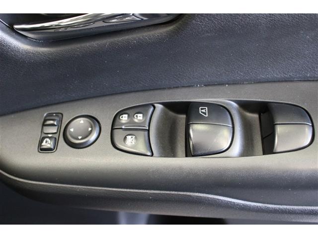 セレナ ハイウェイスター　プロパイロットエディション　４ＷＤ　フルセグ　メモリーナビ　ＤＶＤ再生　バックカメラ　衝突被害軽減システム　ＥＴＣ　両側電動スライド　ＬＥＤヘッドランプ　ウオークスルー　乗車定員８人　３列シート（5枚目）