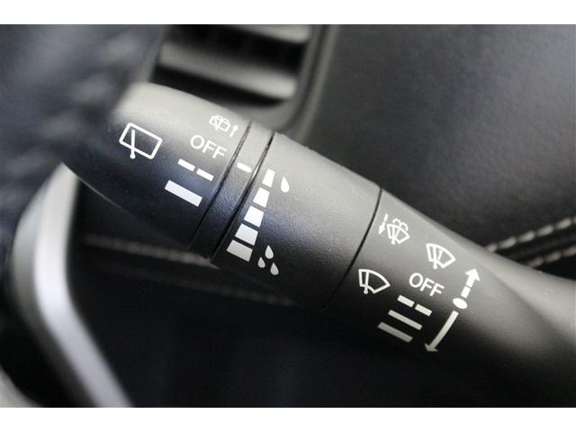 セレナ ハイウェイスター　プロパイロットエディション　４ＷＤ　フルセグ　メモリーナビ　ＤＶＤ再生　バックカメラ　衝突被害軽減システム　ＥＴＣ　両側電動スライド　ＬＥＤヘッドランプ　ウオークスルー　乗車定員８人　３列シート（10枚目）