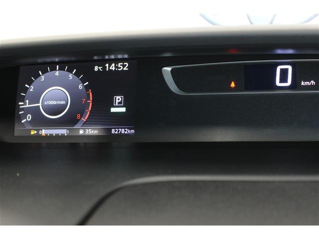 セレナ ハイウェイスター　プロパイロットエディション　４ＷＤ　フルセグ　メモリーナビ　ＤＶＤ再生　バックカメラ　衝突被害軽減システム　ＥＴＣ　両側電動スライド　ＬＥＤヘッドランプ　ウオークスルー　乗車定員８人　３列シート（12枚目）