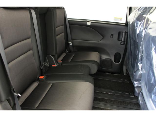 セレナ ハイウェイスター　プロパイロットエディション　４ＷＤ　フルセグ　メモリーナビ　ＤＶＤ再生　バックカメラ　衝突被害軽減システム　ＥＴＣ　両側電動スライド　ＬＥＤヘッドランプ　ウオークスルー　乗車定員８人　３列シート（21枚目）