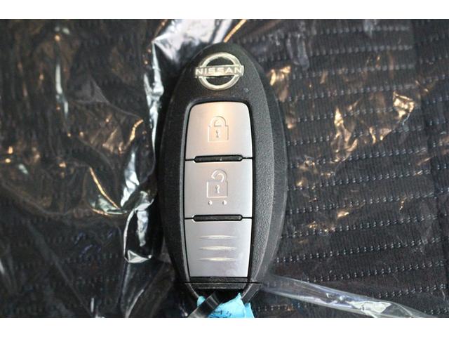 ノート Ｘ　フルセグ　メモリーナビ　ＤＶＤ再生　バックカメラ　衝突被害軽減システム　ＥＴＣ　ドラレコ　ＨＩＤヘッドライト　ワンオーナー（6枚目）