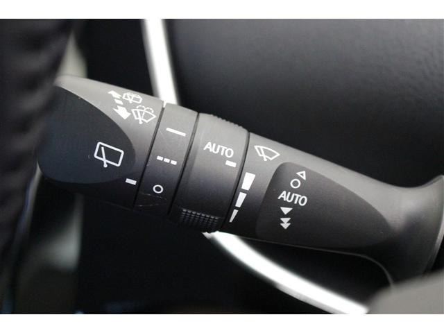 プリウス Ａ　ワンセグ　メモリーナビ　バックカメラ　衝突被害軽減システム　ＥＴＣ　ＬＥＤヘッドランプ（10枚目）