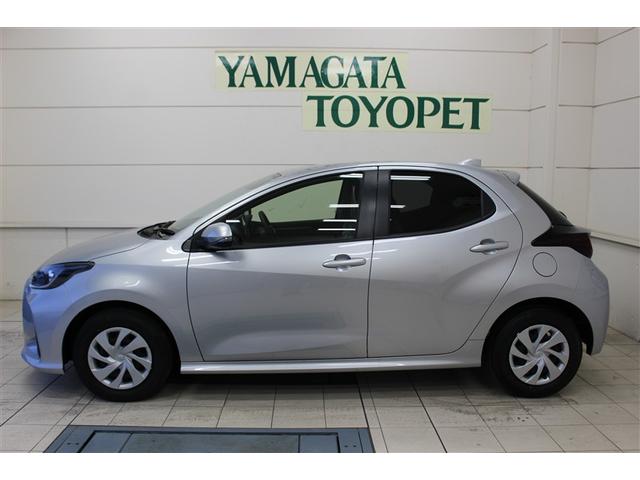 ヤリス Ｘ　ミュージックプレイヤー接続可　後席モニター　バックカメラ　衝突被害軽減システム　ＥＴＣ（2枚目）