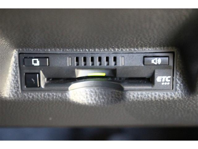 ヤリス Ｘ　ミュージックプレイヤー接続可　後席モニター　バックカメラ　衝突被害軽減システム　ＥＴＣ（9枚目）