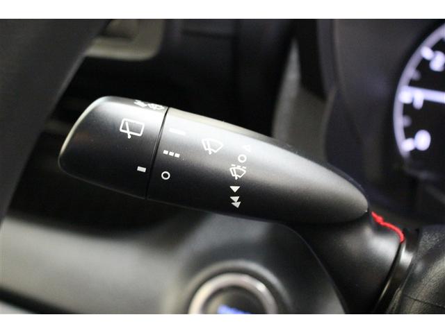 ヤリス Ｘ　ミュージックプレイヤー接続可　後席モニター　バックカメラ　衝突被害軽減システム　ＥＴＣ（10枚目）