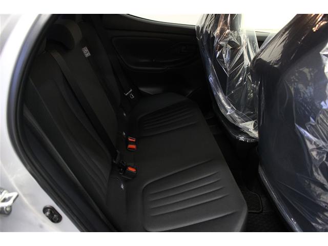 ヤリス Ｘ　ミュージックプレイヤー接続可　後席モニター　バックカメラ　衝突被害軽減システム　ＥＴＣ（22枚目）