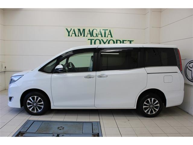 エスクァイア Ｇｉ　４ＷＤ　フルセグ　メモリーナビ　ＤＶＤ再生　バックカメラ　衝突被害軽減システム　ＥＴＣ　両側電動スライド　ＬＥＤヘッドランプ　乗車定員７人　ワンオーナー（2枚目）