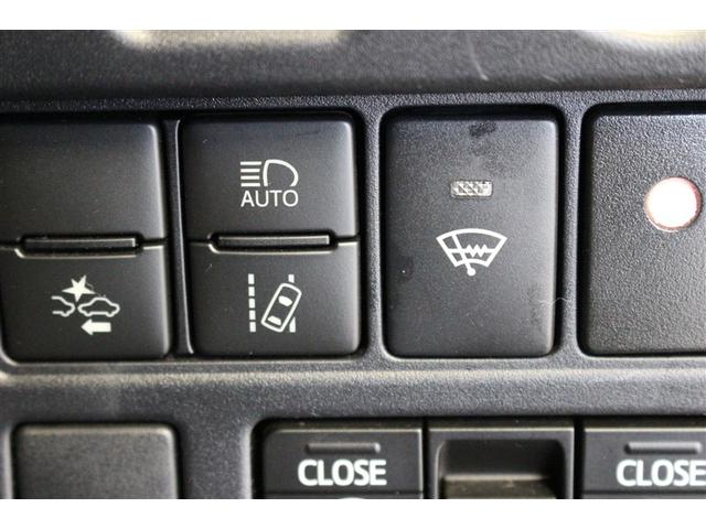 エスクァイア Ｇｉ　４ＷＤ　フルセグ　メモリーナビ　ＤＶＤ再生　バックカメラ　衝突被害軽減システム　ＥＴＣ　両側電動スライド　ＬＥＤヘッドランプ　乗車定員７人　ワンオーナー（9枚目）