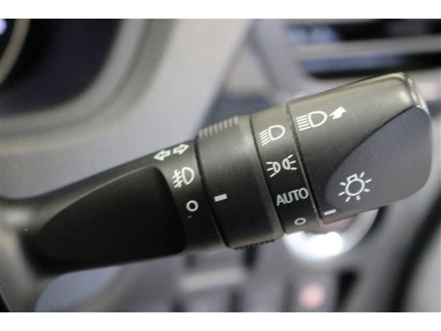 エスクァイア Ｇｉ　４ＷＤ　フルセグ　メモリーナビ　ＤＶＤ再生　バックカメラ　衝突被害軽減システム　ＥＴＣ　両側電動スライド　ＬＥＤヘッドランプ　乗車定員７人　ワンオーナー（13枚目）