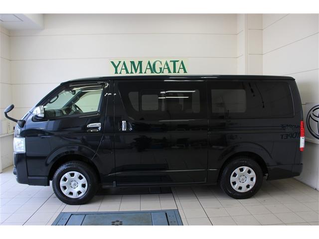 ハイエースバン スーパーＧＬ　ダークプライム　４ＷＤ　フルセグ　メモリーナビ　ＤＶＤ再生　バックカメラ　衝突被害軽減システム　ＥＴＣ　ＬＥＤヘッドランプ　ディーゼル（2枚目）