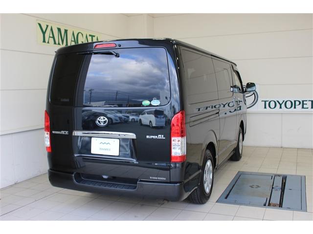 ハイエースバン スーパーＧＬ　ダークプライム　４ＷＤ　フルセグ　メモリーナビ　ＤＶＤ再生　バックカメラ　衝突被害軽減システム　ＥＴＣ　ＬＥＤヘッドランプ　ディーゼル（3枚目）