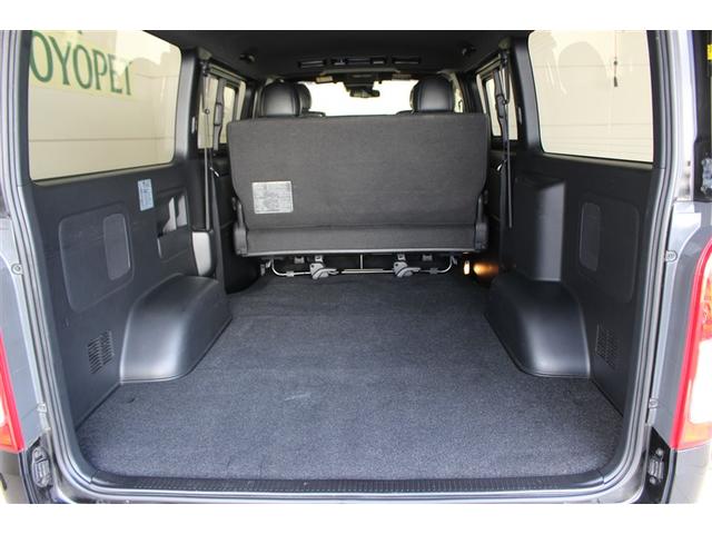 ハイエースバン スーパーＧＬ　ダークプライム　４ＷＤ　フルセグ　メモリーナビ　ＤＶＤ再生　バックカメラ　衝突被害軽減システム　ＥＴＣ　ＬＥＤヘッドランプ　ディーゼル（24枚目）