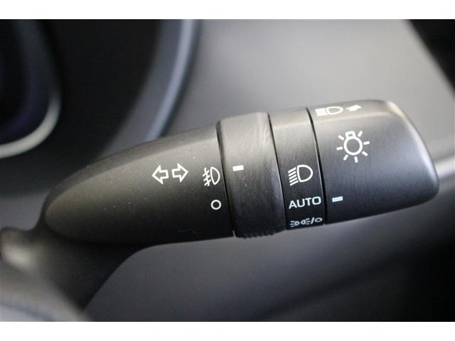 ハリアー Ｚ　レザーパッケージ　革シート　サンルーフ　ミュージックプレイヤー接続可　バックカメラ　衝突被害軽減システム　ＥＴＣ　ＬＥＤヘッドランプ　ワンオーナー　フルエアロ（11枚目）