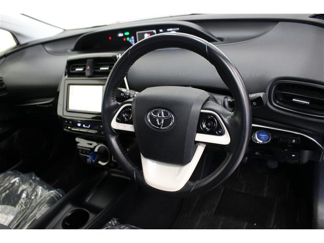 プリウス Ｓ　フルセグ　メモリーナビ　バックカメラ　ＬＥＤヘッドランプ　ワンオーナー（4枚目）