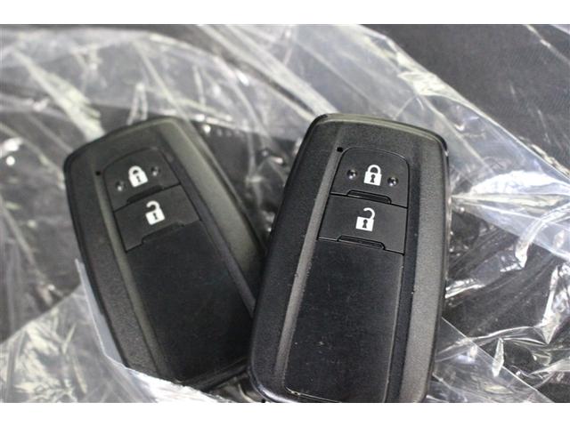 プリウス Ｓ　フルセグ　メモリーナビ　バックカメラ　ＬＥＤヘッドランプ　ワンオーナー（6枚目）