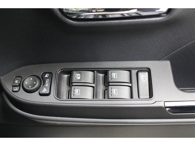 タント カスタムＲＳ　４ＷＤ　ＤＶＤ再生　衝突被害軽減システム　両側電動スライド　ＬＥＤヘッドランプ　アイドリングストップ（5枚目）