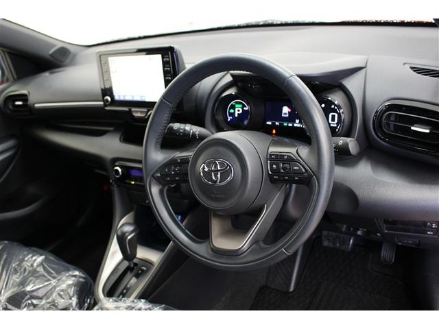 ヤリス ハイブリッドＺ　ミュージックプレイヤー接続可　バックカメラ　衝突被害軽減システム　ＥＴＣ　ＬＥＤヘッドランプ　ワンオーナー（4枚目）