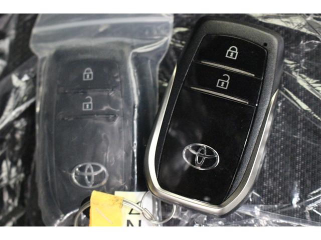 ヤリス Z ミュージックプレイヤー接続可 バックカメラ 衝突被害軽減システム ETC LEDヘッドランプ ワンオーナー(6枚目)