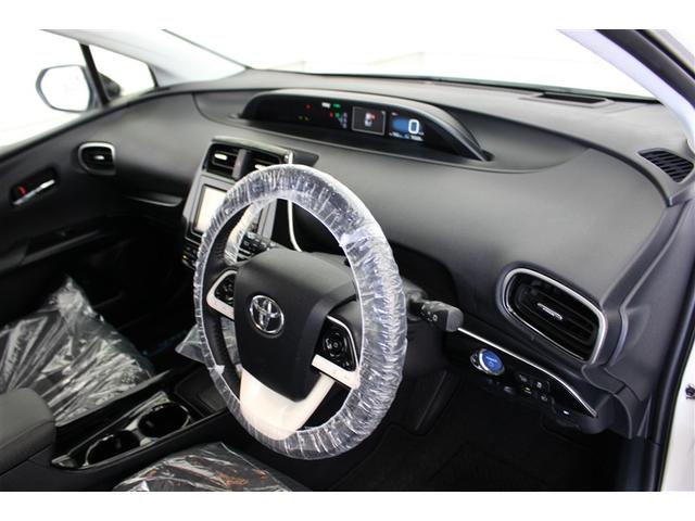 プリウス Ａ　４ＷＤ　フルセグ　メモリーナビ　バックカメラ　衝突被害軽減システム　ＥＴＣ　ＬＥＤヘッドランプ　ワンオーナー（4枚目）