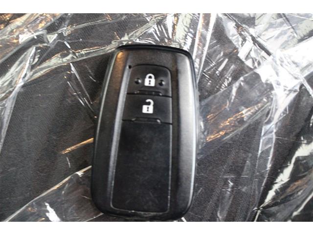 プリウス Ａ　４ＷＤ　フルセグ　メモリーナビ　バックカメラ　衝突被害軽減システム　ＥＴＣ　ＬＥＤヘッドランプ　ワンオーナー（6枚目）