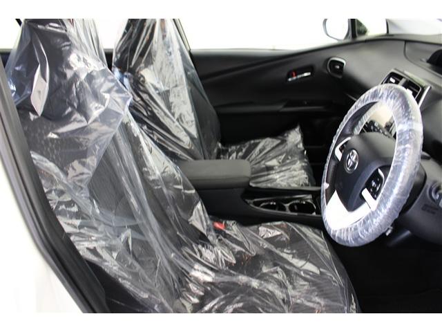 プリウス Ａ　４ＷＤ　フルセグ　メモリーナビ　バックカメラ　衝突被害軽減システム　ＥＴＣ　ＬＥＤヘッドランプ　ワンオーナー（16枚目）