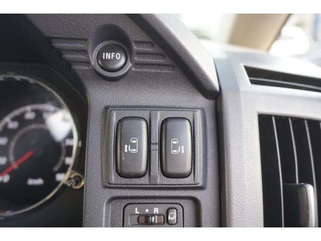 デリカＤ：５ Ｇ　パワーパッケージ　４ＷＤ　両側電動スライドドア　３列シート　バックカメラ　オートライト　純正アルミホイール　２年保証付（11枚目）