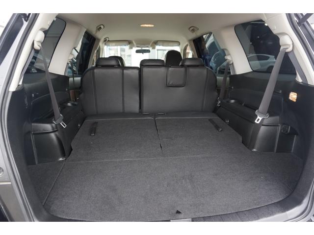 エクシーガクロスオーバー７ モダンスタイル　４ＷＤ　バックカメラ　ＥＴＣ　パワーシート　シートヒーター　純正アルミホイール　３列シート　プッシュスタート　アイドリングストップ　オートライト　２年保証付（28枚目）