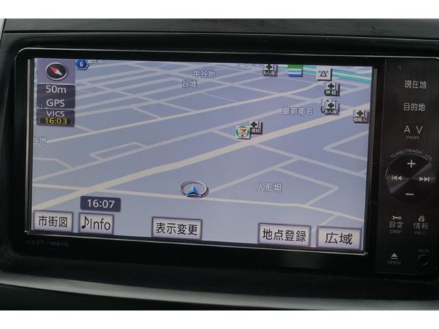 ヴォクシー ＺＳ　煌ＩＩ　４ＷＤ　純正ナビ　フルセグＴＶ　バックカメラ　両側電動スライドドア　キセノンヘッドライト　純正１６インチアルミホィール　オートライト　３列シート　２年保証付（6枚目）