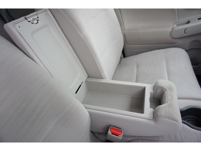 キューブ １５Ｘ　ＦＯＵＲ　Ｖセレクション　ワンオーナー車　社外ナビ　フルセグＴＶ　プッツシュスタート　オートライト　電動格納ミラー　ＥＴＣ　スマートキー　２年保証付（8枚目）