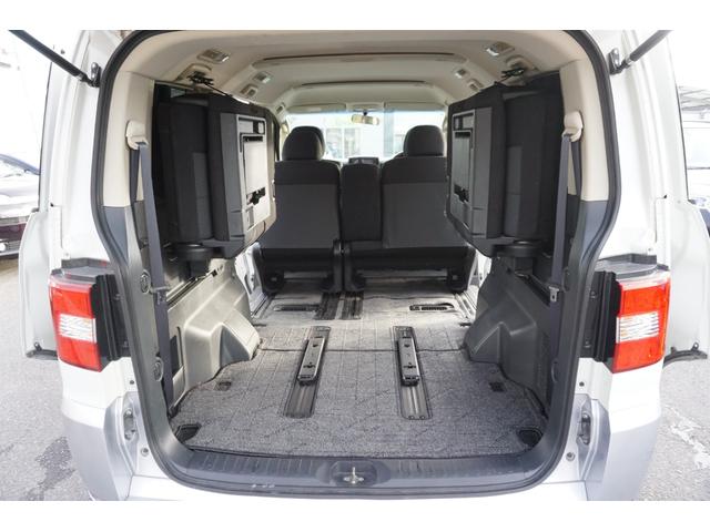デリカＤ：５ シャモニー　４ＷＤ　ワンオーナー　両側電動スライドドア　クルーズコントロール　パワーシート　ＥＴＣ　シートヒーター　パドルシフト　ＨＩＤヘッドライト　純正ＨＤＤナビ　フルセグＴＶ　バックカメラ　２年保証付（50枚目）
