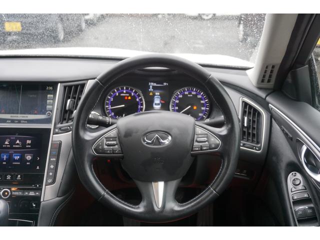 スカイライン ２００ＧＴ－ｔタイプＰ　純正メーカーナビ　フルセグＴＶ　全方位カメラ　黒革シート　シートヒーター　パワーシート　レーダークルーズコントロール　社外１８インチアルミホィール　ビルトインＥＴＣ　２年保証付（5枚目）