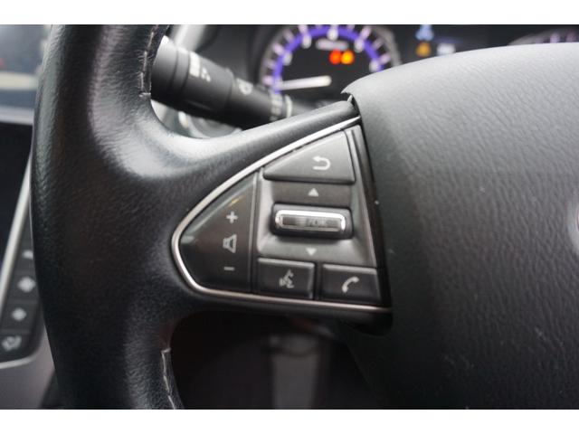 スカイライン ２００ＧＴ－ｔタイプＰ　純正メーカーナビ　フルセグＴＶ　全方位カメラ　黒革シート　シートヒーター　パワーシート　レーダークルーズコントロール　社外１８インチアルミホィール　ビルトインＥＴＣ　２年保証付（9枚目）