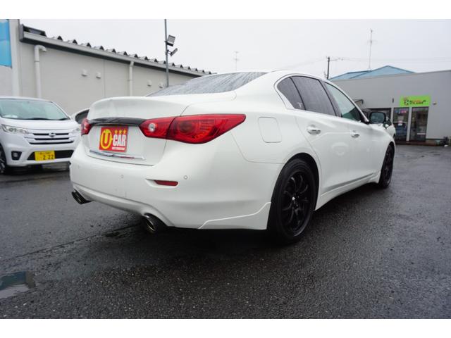 スカイライン ２００ＧＴ－ｔタイプＰ　純正メーカーナビ　フルセグＴＶ　全方位カメラ　黒革シート　シートヒーター　パワーシート　レーダークルーズコントロール　社外１８インチアルミホィール　ビルトインＥＴＣ　２年保証付（25枚目）