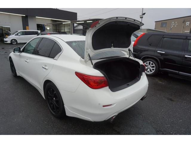 スカイライン ２００ＧＴ－ｔタイプＰ　純正メーカーナビ　フルセグＴＶ　全方位カメラ　黒革シート　シートヒーター　パワーシート　レーダークルーズコントロール　社外１８インチアルミホィール　ビルトインＥＴＣ　２年保証付（39枚目）