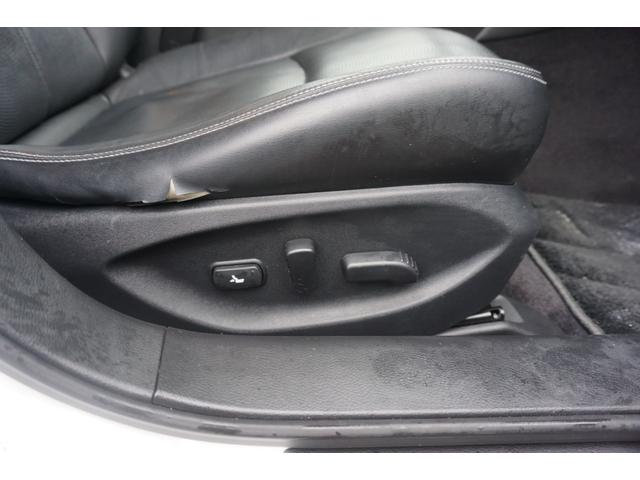 スカイライン ２００ＧＴ－ｔタイプＰ　純正メーカーナビ　フルセグＴＶ　全方位カメラ　黒革シート　シートヒーター　パワーシート　レーダークルーズコントロール　社外１８インチアルミホィール　ビルトインＥＴＣ　２年保証付（46枚目）