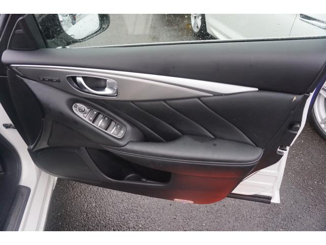 スカイライン ２００ＧＴ－ｔタイプＰ　純正メーカーナビ　フルセグＴＶ　全方位カメラ　黒革シート　シートヒーター　パワーシート　レーダークルーズコントロール　社外１８インチアルミホィール　ビルトインＥＴＣ　２年保証付（48枚目）