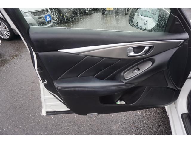 スカイライン ２００ＧＴ－ｔタイプＰ　純正メーカーナビ　フルセグＴＶ　全方位カメラ　黒革シート　シートヒーター　パワーシート　レーダークルーズコントロール　社外１８インチアルミホィール　ビルトインＥＴＣ　２年保証付（51枚目）