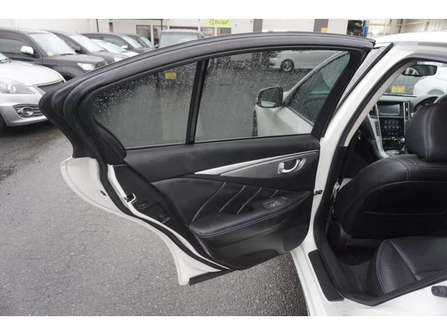 スカイライン ２００ＧＴ－ｔタイプＰ　純正メーカーナビ　フルセグＴＶ　全方位カメラ　黒革シート　シートヒーター　パワーシート　レーダークルーズコントロール　社外１８インチアルミホィール　ビルトインＥＴＣ　２年保証付（55枚目）