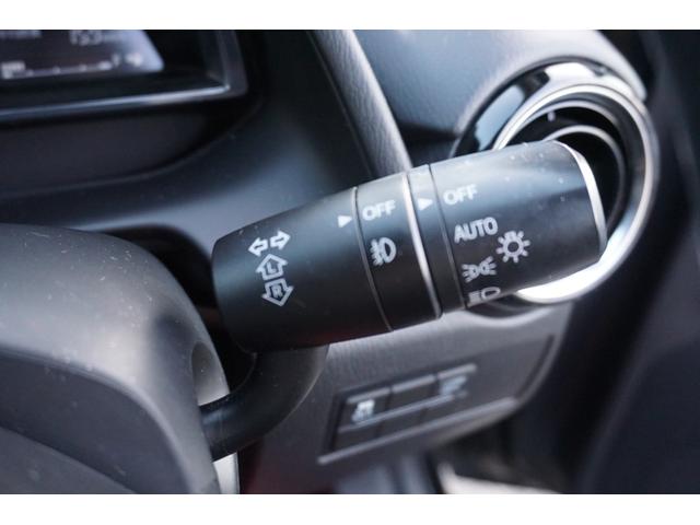 デミオ XDブラックレザーリミテッド 4WD プッシュスタート スマートキー クルーズコントロール 純正16インチアルミホイール シートヒーター パドルシフト オートライトBluetooth接続 フルセグ バックカメラ 2年保証付(12枚目)