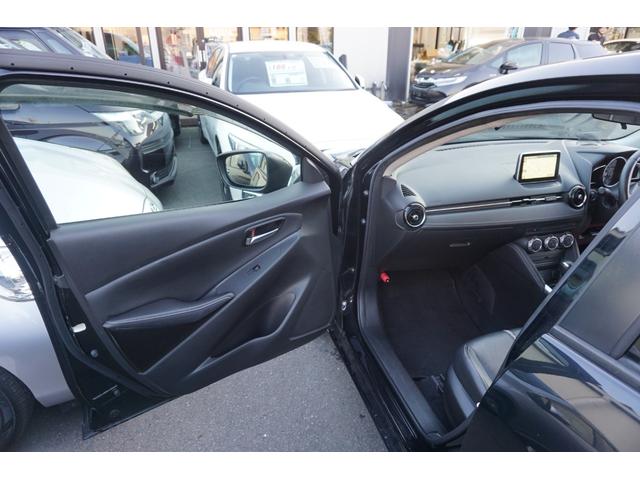 デミオ XDブラックレザーリミテッド 4WD プッシュスタート スマートキー クルーズコントロール 純正16インチアルミホイール シートヒーター パドルシフト オートライトBluetooth接続 フルセグ バックカメラ 2年保証付(25枚目)