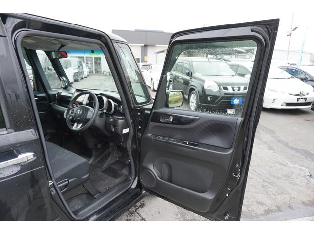 Ｎ－ＢＯＸカスタム Ｇ・Ｌパッケージ　４ＷＤ　プッシュスタート　スマートキー　ＥＴＣ　ＨＩＤヘッドライト　オートライト　片側電動　スライドドア　バックカメラ　純正１４インチアルミホイール　２年保証付（4枚目）