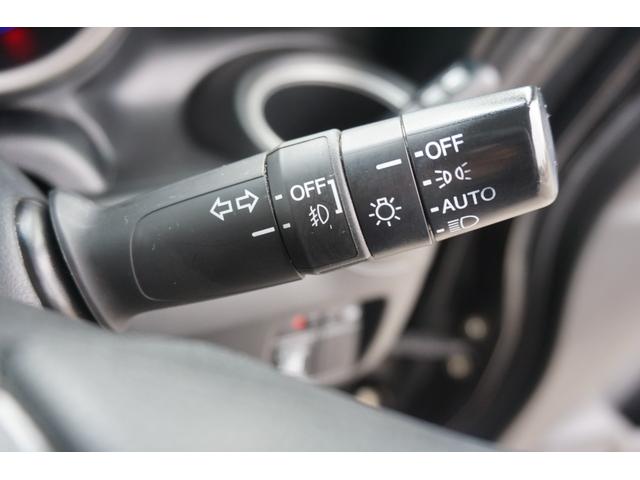 Ｎ－ＢＯＸカスタム Ｇ・Ｌパッケージ　４ＷＤ　プッシュスタート　スマートキー　ＥＴＣ　ＨＩＤヘッドライト　オートライト　片側電動　スライドドア　バックカメラ　純正１４インチアルミホイール　２年保証付（11枚目）